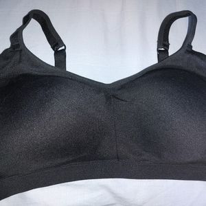 Olga wireless black bra